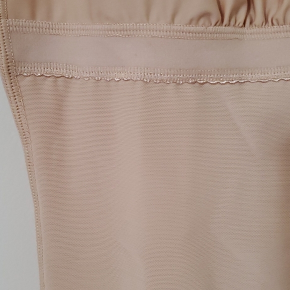 Body Shaper - Picture 5 of 6